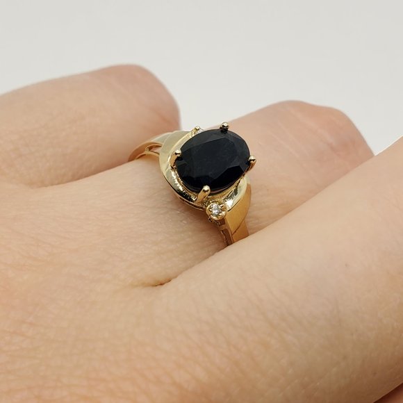 10K Yellow Gold Natural Blue Sapphire 8x6mm with Diamonds Ring - Picture 5 of 8